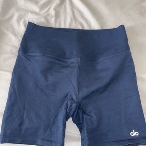 ALO Yoga Ribbed High-Rise Bike Shorts — Navy Blue
